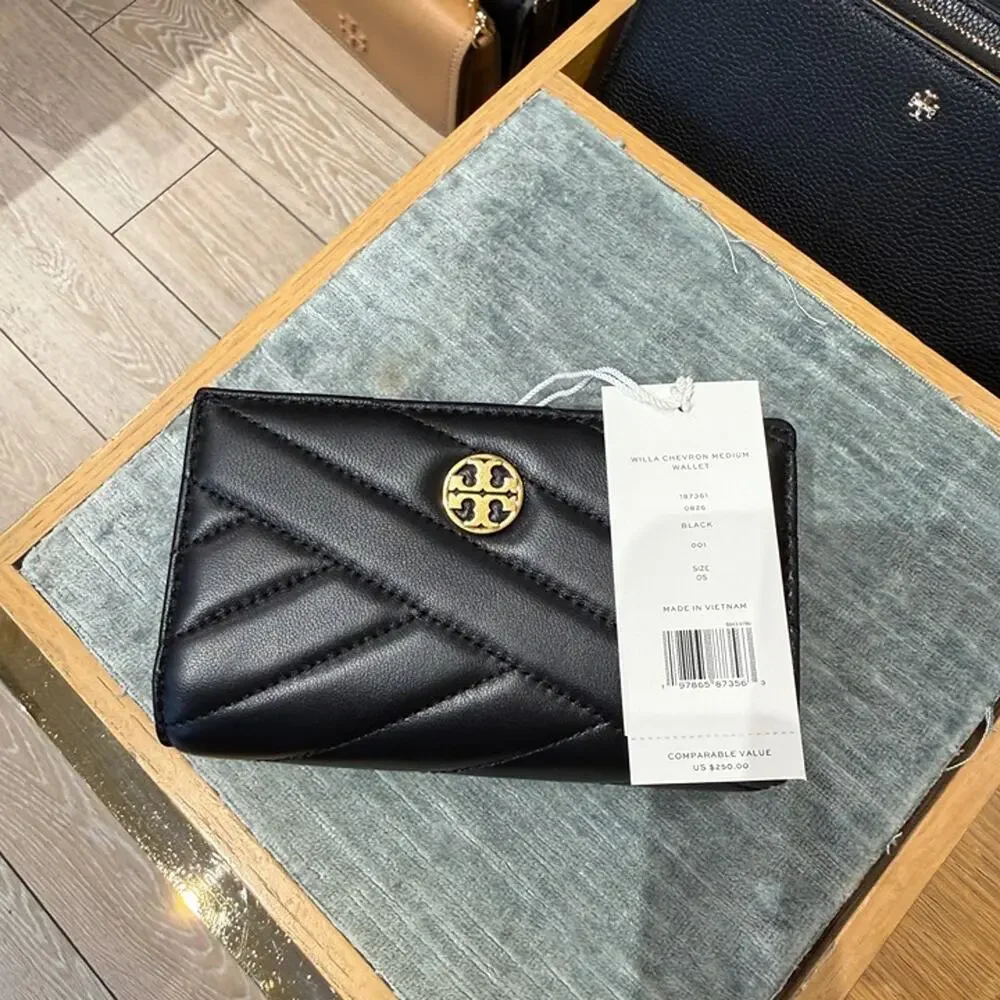 New‼️Tory Burch Willa Chevron Medium Wallet 187361 Black $250